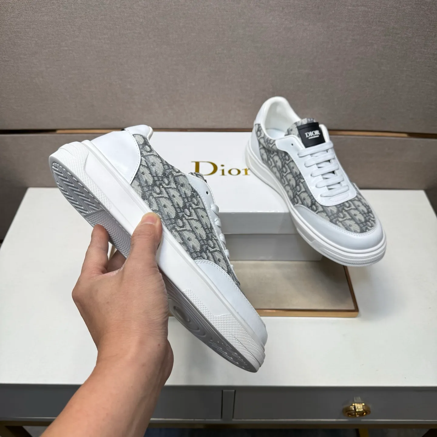 ⬛️Men's shoes 💰p400 [Dior~] Men's casual shoes 2025z cabinet sales simultaneously 🔶Size: 38-44#️⃣ 🔷3 colors🔜The upper is made of multi-material splicing ➕Genuine leather lining, comfortable and breathable, sole: original comfortable and wear-resistant outsole, ⚠️real thing📱photographed🎬real thing is better📢📢📢